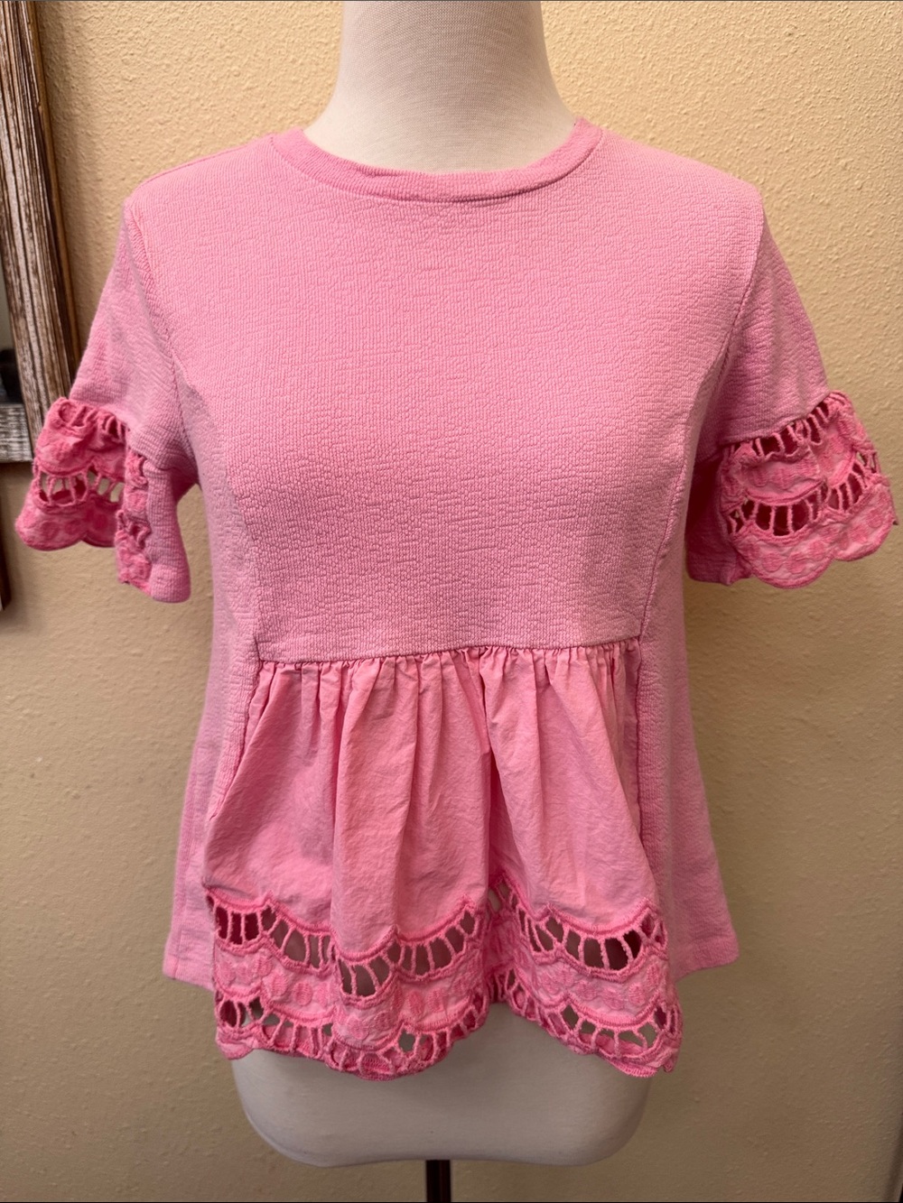 English Factory Women's Peplum Eyelet Cotton Short Sleeve Light Pink Top Size M